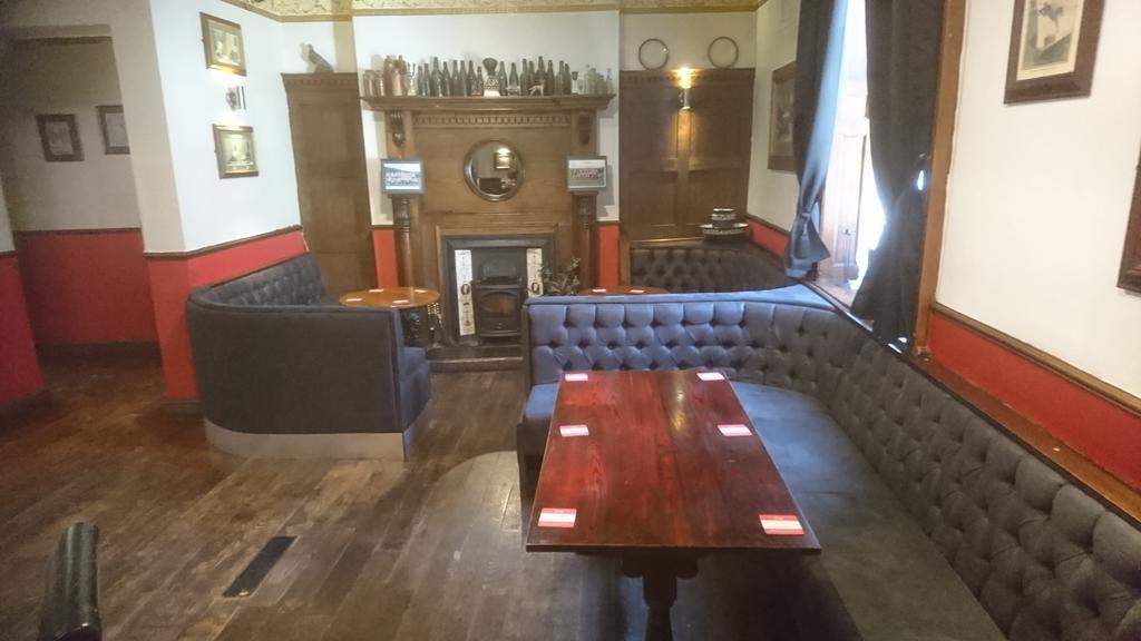 The King'S Head Hotel 케일리 외부 사진
